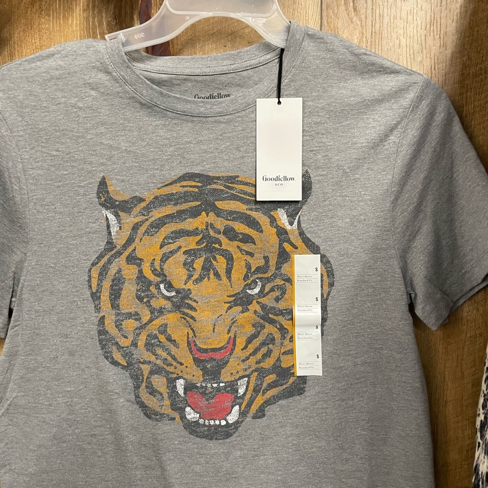 Shirt// brand new w/ tags